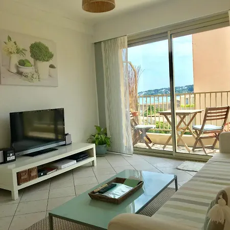 Sunny Cap View Terrace With Sea Views And Aircon شقة أنتيب