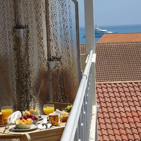 شقة Sunny Cap View Terrace With Sea Views And Aircon