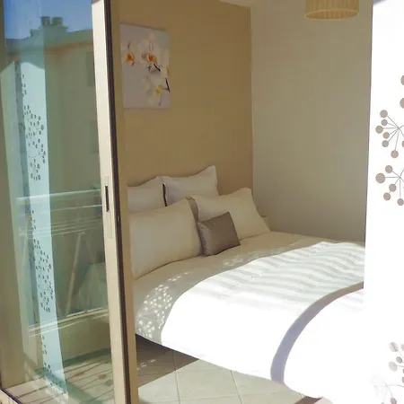 Sunny Cap View Terrace With Sea Views And Aircon