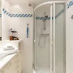 Sunny Cap View Terrace With Sea Views And Aircon Appartement