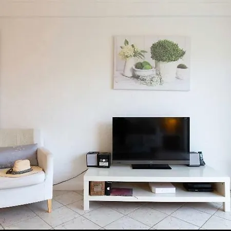 Sunny Cap View Terrace With Sea Views And Aircon