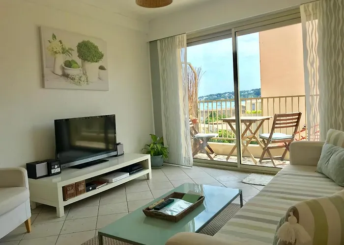 Sunny Cap View Terrace With Sea Views And Aircon アパート アンティーブ