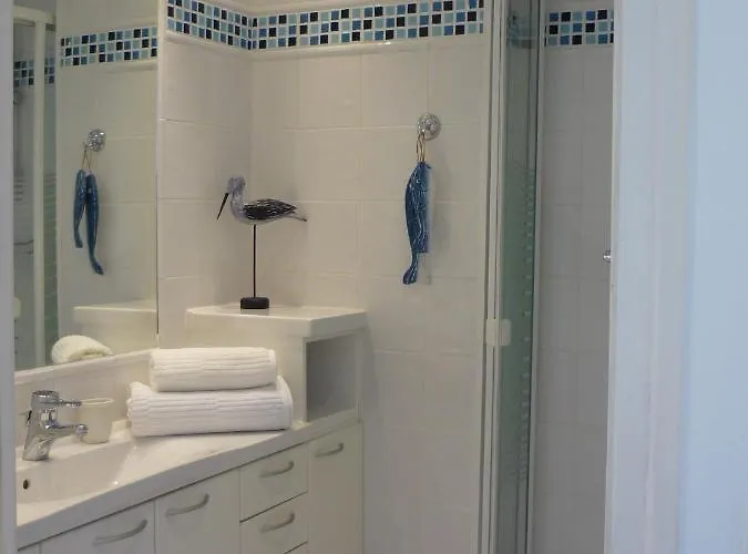 Sunny Cap View Terrace With Sea Views And Aircon Apartman