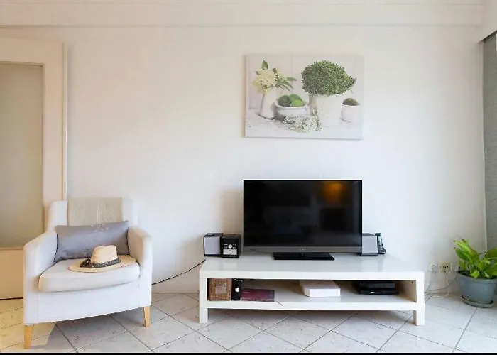 Sunny Cap View Terrace With Sea Views And Aircon