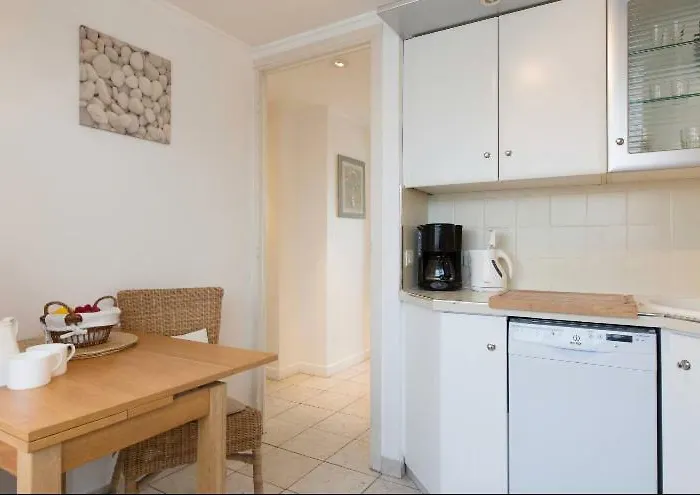 Sunny Cap View Terrace With Sea Views And Aircon * Antibes