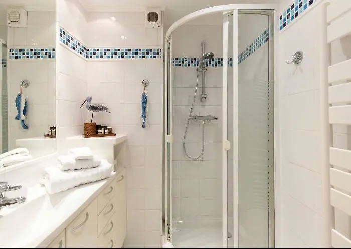 Sunny Cap View Terrace With Sea Views And Aircon Apartman